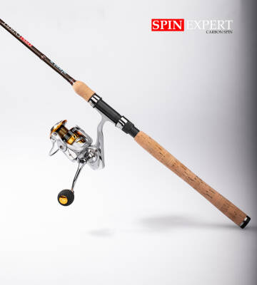 SPIN EXPERT 240 CM 10-30G MF 2P KARBON - 7